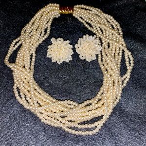 ❤️Nine Strands Seed Pearls Necklace Clip On Earrings Gold Tone Clasp